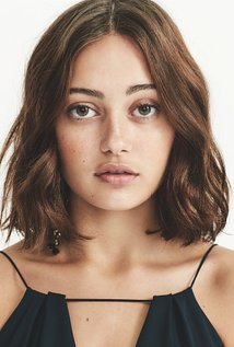 Ella Purnell