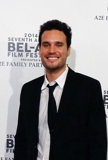 Zachary Laoutides