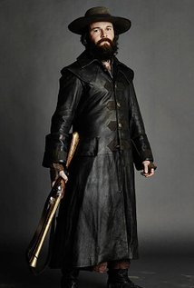 Daniel Henshall